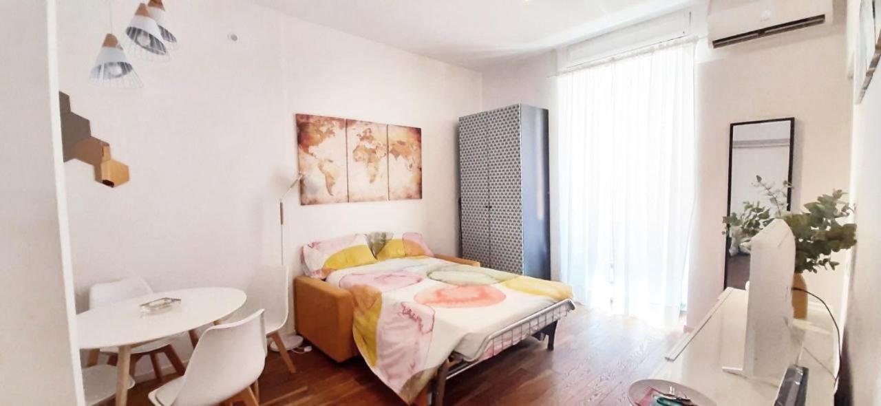 Cheerful Flat In Funky Rome Appartement Buitenkant foto